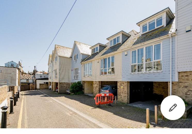 הוילה ברודסטיירס Viking Bay House מראה חיצוני תמונה